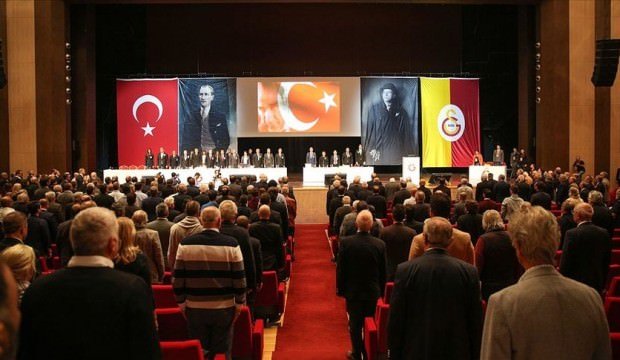 <h2>Galatasaray’da ibrasızlık sonrası yıkan gelişme! UEFA...</h2>