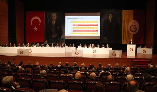 'Galatasaray'da şaşırtan gerçek! Liseliler...