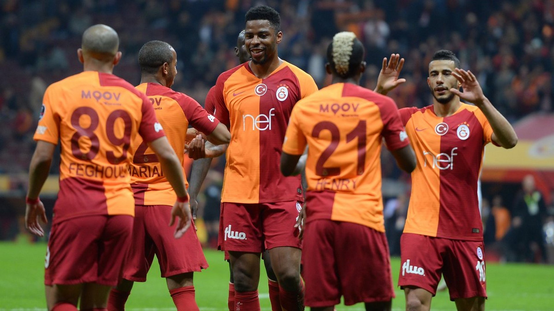 'Galatasaraylı futbolcuya şok! Polis peşini bırakmadı