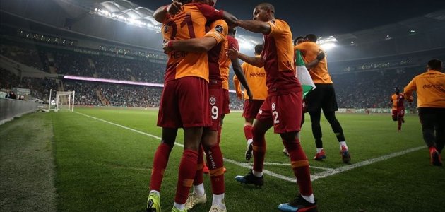 <h2>Milli futbolcunun menajeri açıkladı... Galatasaray’a transfer</h2>