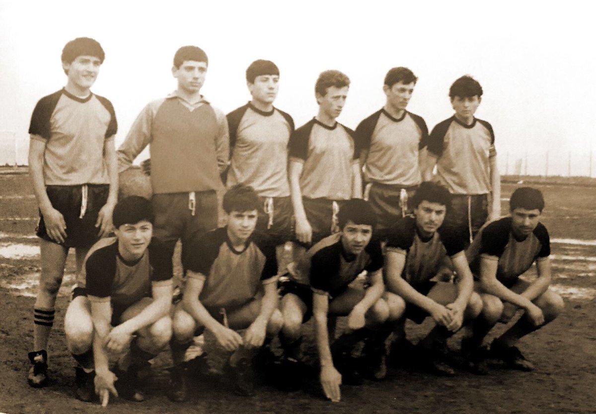 'Ekrem İmamoğlu'nun futbolculuk yıllarındaki fotoğrafları ortaya çıktı