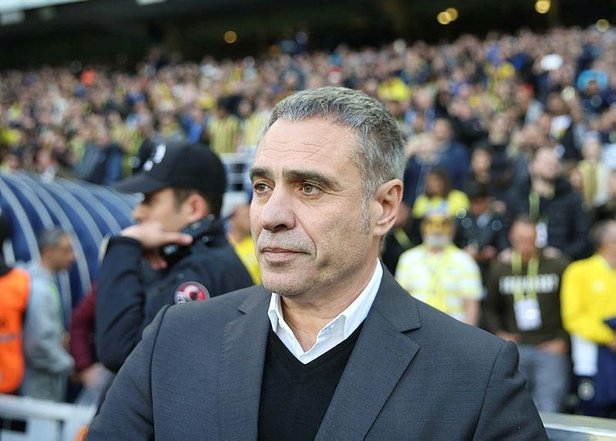 <h2>Sosyal medyada Fenerbahçeli taraftarlar isyan etti: ’’Ersun Yanal istifa’’ </h2>