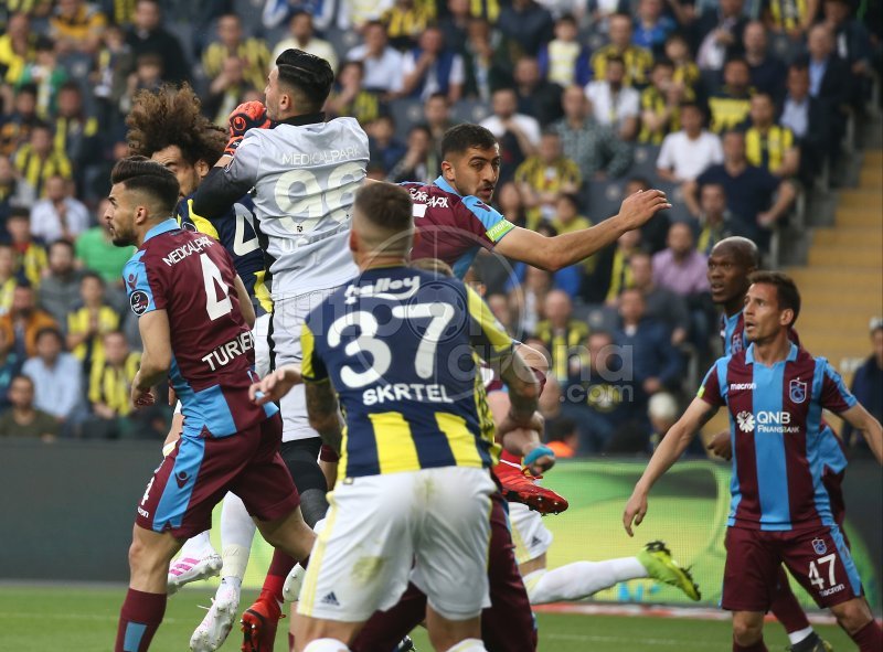 Spor yazarları, Fenerbahçe - Trabzonspor maçına ne dedi?