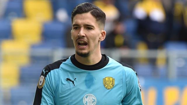 Altay Bayındır için Fenerbahçe açıklaması