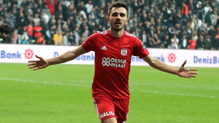 Beşiktaş Emre Kılınç’ı transfer ediyor