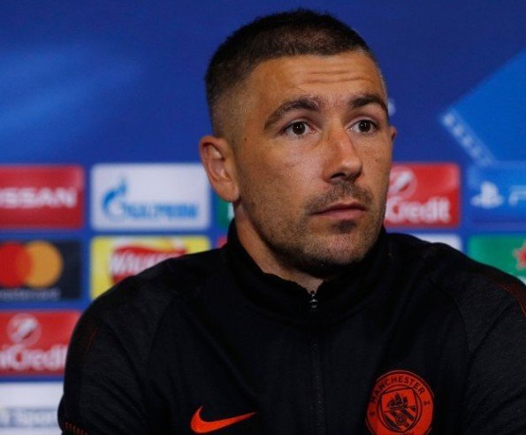 <h2>Fenerbahçe, Kolarov’u transfer edecek mi?</h2>