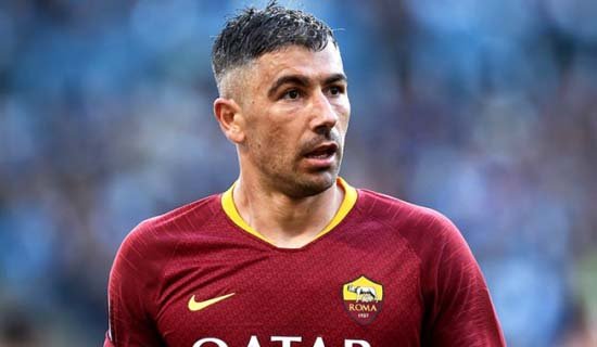 Kolarov, Fenerbahçe’ye transfer olacak mı?