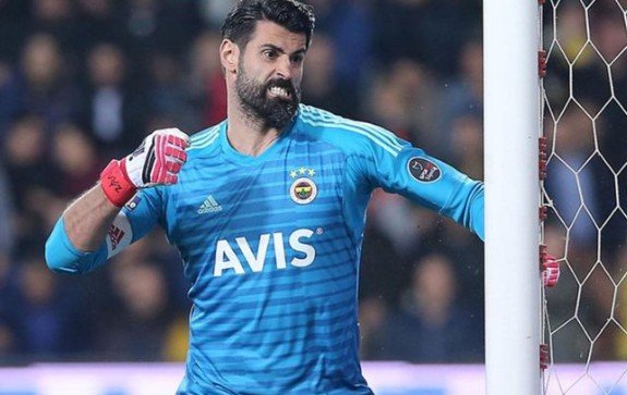 <h2>Volkan Demirel, Fenerbahçe’de kalacak mı?</h2>