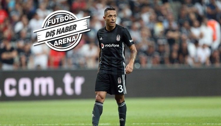 <h2>Adriano Beşiktaş’tan ayrıldı mı?</h2>