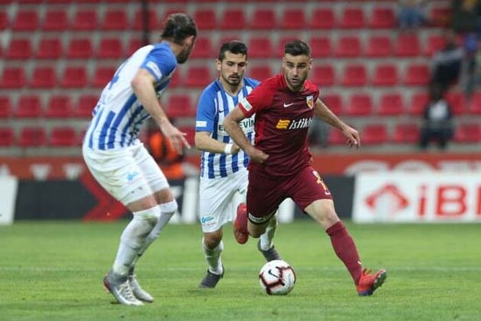 <h2>Deniz Türüç Galatasaray’a gelecek mi?</h2>