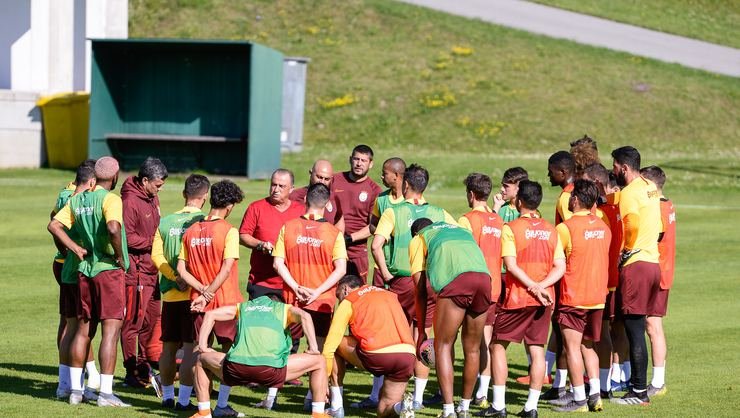 Fatih Terim’den futbolcularına fırça