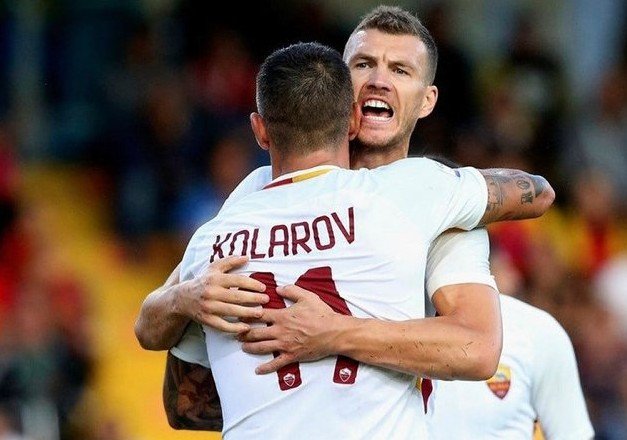 Fenerbahçe, Kolarov’u transfer edecek mi?