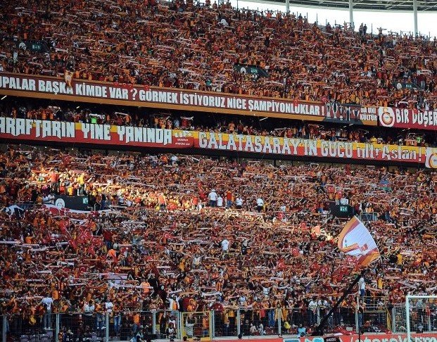 <h2>Galatasaray kaç kombine sattı?</h2>