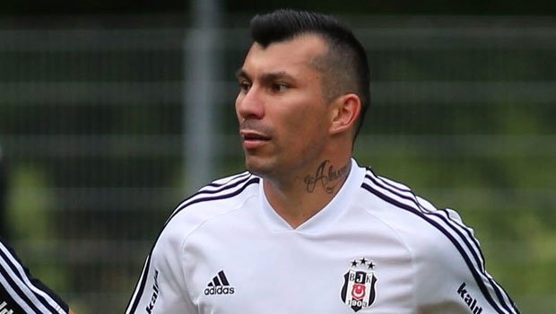 <h2>Medel, Beşiktaş’tan ayrılacak mı?</h2>