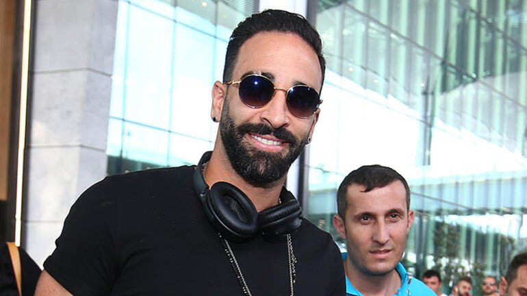 <h2>Adil Rami nasıl bir stoper?</h2>