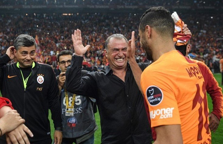 Galatasaray’da Belhanda ayrılacak mı?