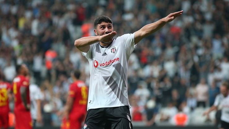 <h2>Güven Yalçın’dan yeni transfer açıklaması</h2>