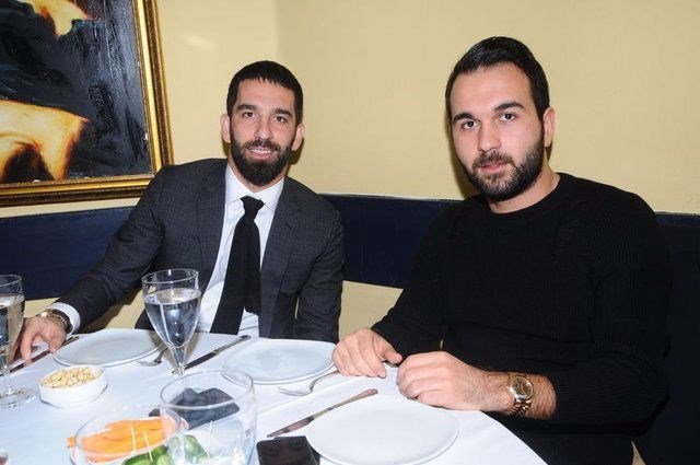 Okan Turan, Fenerbahçeli taraftarlarla tartıştı