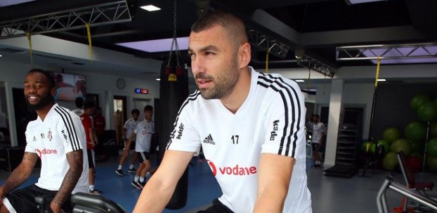 <h2>Beşiktaş, Burak Yılmaz ile sözleşme yenileyecek mi?</h2>