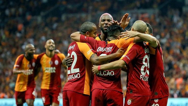 <h2>Galatasaray’da derbide tribüne kim gidecek?</h2>