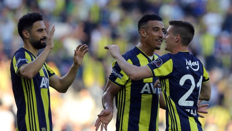 <h2>Miha Zajc Fenerbahçe’de kalacak mı?</h2>