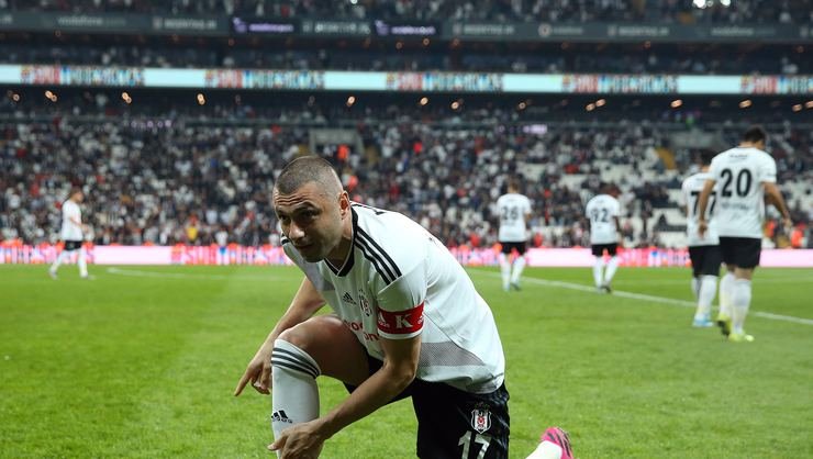 <h2>BEŞİKTAŞ İLK 11 KURMAKTA ZORLANIYOR</h2>