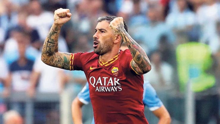 <h2>FENERBAHÇE’DEN KOLAROV TRANSFERİ BOMBASI</h2>