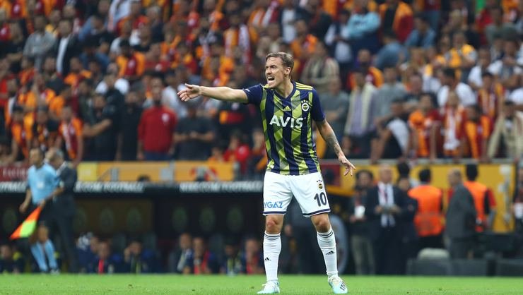 <h2>KRUSE’YE BÜYÜK ONUR</h2>