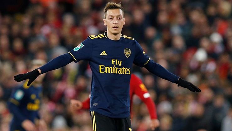 <h2>MESUT ÖZİL TRANSFERİNDE SICAK GELİŞME</h2>