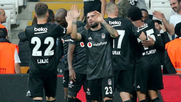 <h2>BEŞİKTAŞ DİPTEN ZİRVEYE</h2>