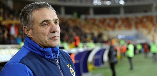 <h2>ERSUN YANAL TEPKİ ÇEKTİ</h2>