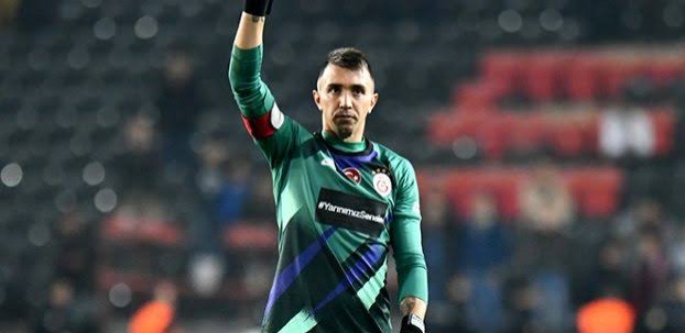 <h2>MUSLERA HAMİT NEDENİ İLE RİSKE EDİLMEDİ</h2>