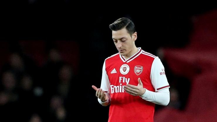 <h2>MESUT ÖZİL TRANSFERİNDE SICAK GELİŞME</h2>