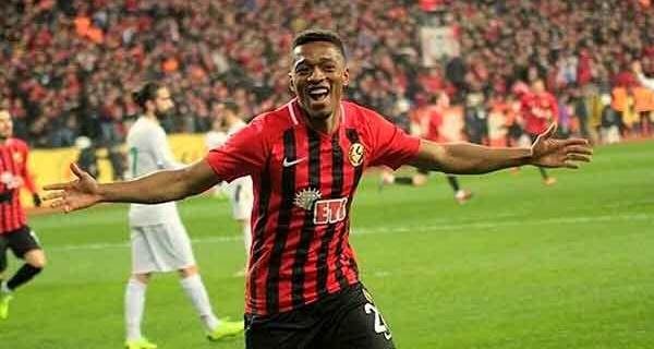 <h2>14. ESKİŞEHİRSPOR 295 PUAN</h2>
