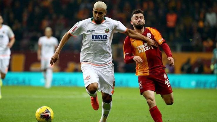 <h2>FENERBAHÇE’DEN SÜRPRİZ TRANSFER HAMLESİ</h2>