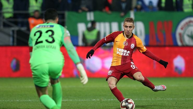 <h2>GALATASARAY’DA FLAŞ KAVGA</h2>