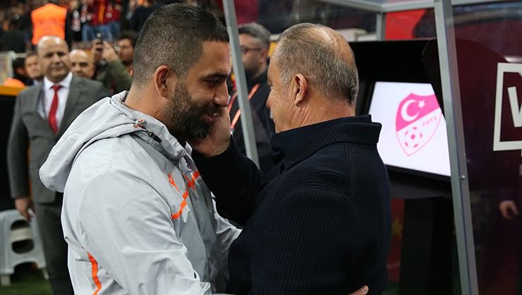 <h2>GALATASARAY’DA SON DAKİKA TRANSFER GELİŞMESİ</h2>
