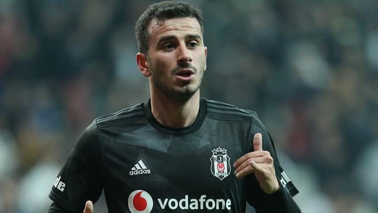 KONYASPOR’DAN OĞUZHAN ÖZYAKUP TRANSFERİ SÜRPRİZİ