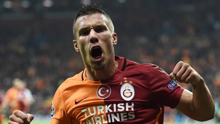 <h2>PODOLSKİ TÜRKİYE’YE DÖNÜYOR</h2>