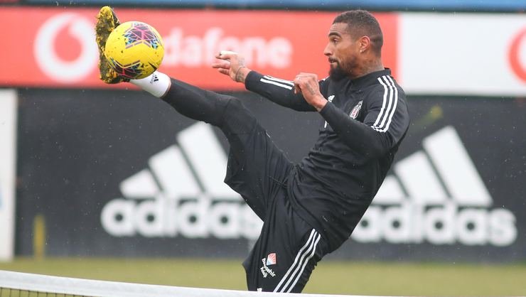 <h2>BOATENG İDMANA DAMGA VURDU</h2>