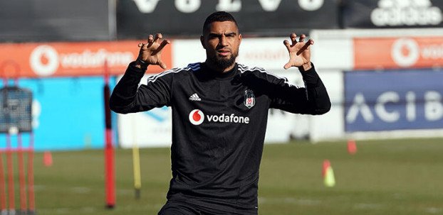 BOATENG TRANSFERİNDE SÜRPRİZ GELİŞME