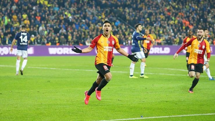 <h2>FALCAO TARİH YAZDI</h2>