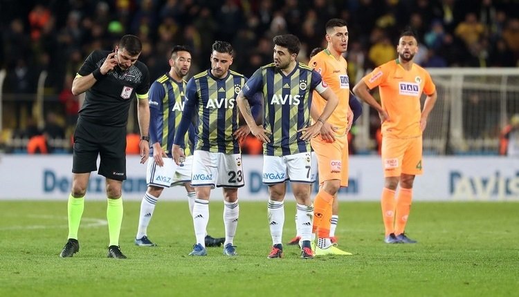 <h2>’’İKİSİ DE PENALTI DEĞİL’’</h2>