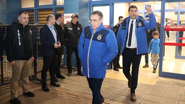 <h2>OLAY İDDİA! FENERBAHÇE KAFİLESİNE SİLAH GÖSTERDİLER Mİ?</h2>