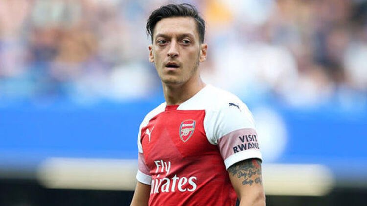 <h2>ARSENAL’DAN FLAŞ MESUT ÖZİL KARARI</h2>