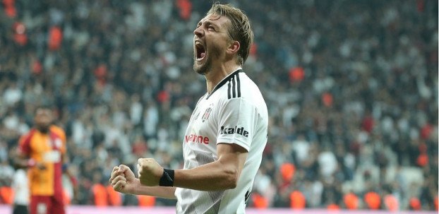 <h2>Caner Erkin! Kalsın mı? Gitsin mi?</h2>