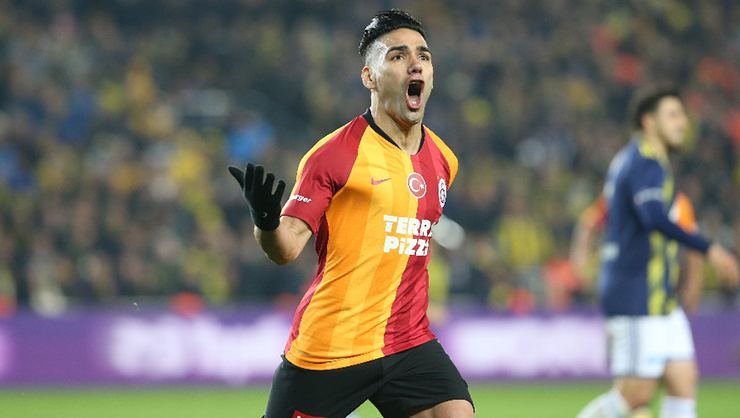 <h2>FALCAO’YA SÜRPRİZ TEKLİF</h2>