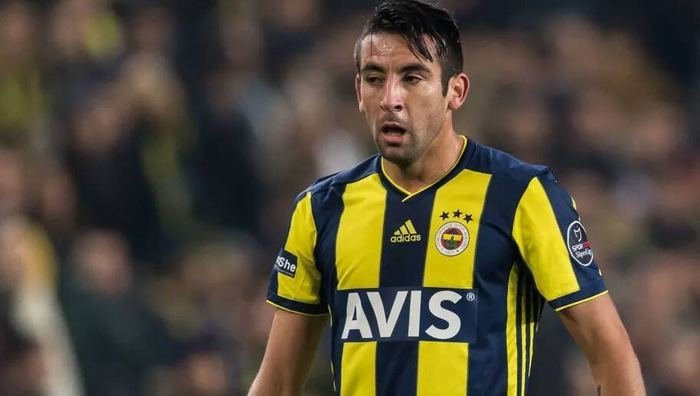 FENERBAHÇE’DE FLAŞ AYRILIK