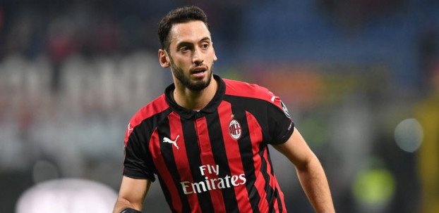 <h2>FLAŞ! HAKAN ÇALHANOĞLU’NA 10 MİLYON EURO</h2>