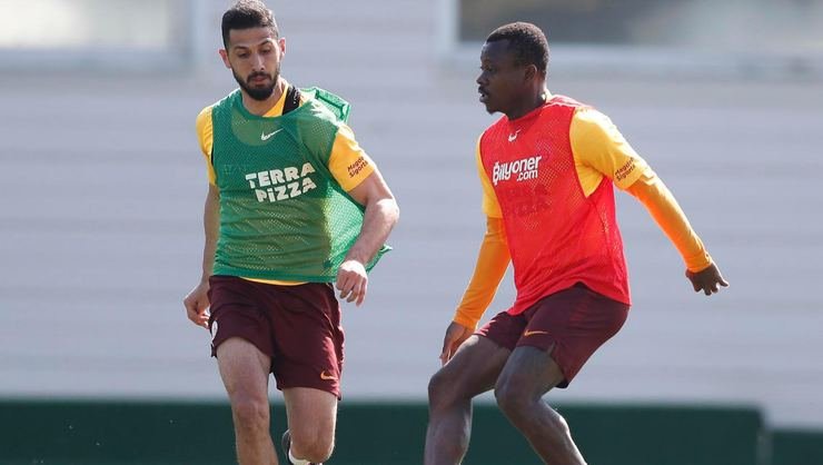 <h2>GALATASARAY’DA ORTA SAHA BELİRSİZLİĞİ</h2>